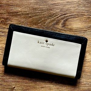 Kate Spade Black/Beige Wallet